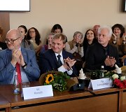 Ambasadorius, Ilja, Zigmantas &ndash; linksma