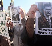 Donecke protestuotojai kvietė sugrįžti V.Janukovyčių