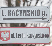 Vilniuje atidengtos Lecho Kačynskio vardu pavadintos gatvės lentelės