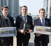 Artūras Zuokas VRK įteikė palaikymo para&scaron;us