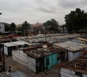 Per 1985 m. žemės drebėjimą namų netekę meksikiečiai vis dar glaudžiasi lū&scaron;nyne