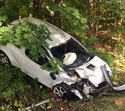 Kelyje į Dedeli&scaron;kes po &bdquo;Peugeot&ldquo; ir &bdquo;Toyota&ldquo; kaktomu&scaron;os sužalota keleivė