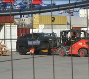 audotų automobilių importu į Lietuvą bei jų prekyba užsiimanti bendrininkų grupė įtariama i&scaron;vengusi daugiau nei 3 mln. mokesčių.