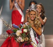 Olivia Jordan ir 2014-ųjų &bdquo;Mis JAV&ldquo; Nia Sanchez