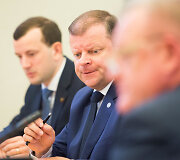 Saulius Skvernelis  pasira&scaron;ė Vyriausybės ir Lietuvos savivaldybių asociacijos susitarimą dėl dvi&scaron;alio bendradarbiavimo