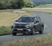 Miesto visureigis &bdquo;Toyota RAV4 Plug-in Hybrid&ldquo;