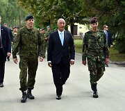 Portugalijos prezidentas susitiko su Lietuvoje dislokuotais portugalų kariais