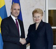 &Scaron;vedijos ministras pirmininkas Fredrikas Reinfeldtas ir Lietuvos prezidentė Dalia Grybauskaitė 