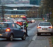 Vilniaus policija gaudė A juostą užimančius automobilių vairuotojus