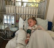 3,5 metų Lukrecijai &bdquo;užsidegė&ldquo; smegenys: sunki liga įkvėpė mamą įkurti unikalią kliniką