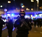 Policijos pareigūnai &scaron;alia vietos, kur buvo sulaikytas Strasbūro &scaron;aulys