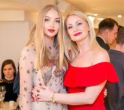 Karolina Toleikytė su mama Kristina Toleikiene