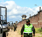 Bolivijoje policijai puolant kalėjimą žuvo septyni kaliniai