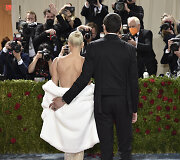 Kim Kardashian, Pete'as Davidsonas