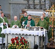 Kardinolas Rolandas Makrickas aukojo mi&scaron;ias Vilniaus arkikatedroje Vasario 16-ąją