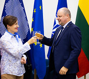 Edita Gudi&scaron;auskienė, Saulius Skvernelis