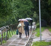 Vasari&scaron;ka liūtis užtvinkdė Vilniaus gatves