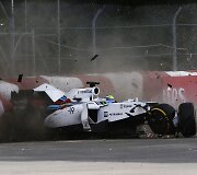 Felipe Massos ir Sergio Perezo avarija Kanados F-1 lenktynėse