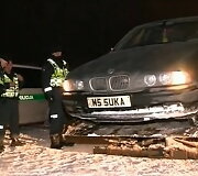 Sulaikytas bėglio BMW i&scaron;vežtas į policijos aik&scaron;telę, tačiau konfiskuoti automobilio teisėsauga neturėjo pagrindo.