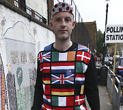 Britanijos rinkėjai pradėjo balsuoti istoriniame referendume dėl tolesnės &scaron;alies narystės Europos Sąjungoje