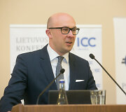 Tomas Davulis 