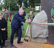 Liubave atidengtas paminklas Juozui Luk&scaron;ai-Daumantui.