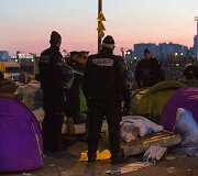 I&scaron; Paryžiaus migrantų stovyklos evakuota daugiau kaip 1 tūkst. žmonių