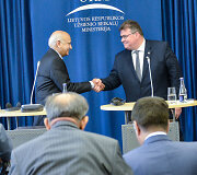 Ministras Linas Linkevičius Vilniuje susitiko su Indijos jaunesniuoju užsienio reikalų ministru M. J. Akbaru
