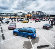 I&scaron;skirtiniai automobiliai ant &bdquo;Ozo&ldquo; stogo