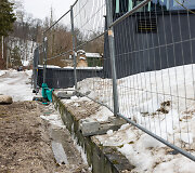 Nugriauta tvora prie G. Nausėdos namo