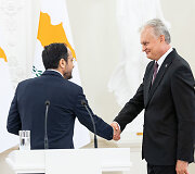 Nikas Christodulidis, Gitanas Nausėda
