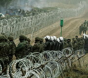 Migrantai Baltarusijoje prie sienos su Lenkija