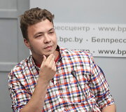 Romanas Protasevičius Baltarusijos valdžios atstovų spaudos konferencijoje