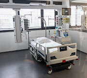 Vilniaus miesto klinikinės ligoninės (VMKL) naujų operacinių, reanimacijos ir hemodializės korpuso atidarymas