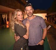 LeAnn Rimes ir Eddie'is Cibrianas buvo abu vedę kai pradėjo savo santykius