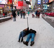&Scaron;iaurės Amerikoje ir Europoje gyventojus džiugina žiemi&scaron;ki orai