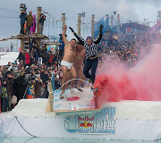 Beproti&scaron;kas &bdquo;Red Bull Jump & Freeze&ldquo; renginys Liepkalnyje