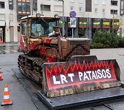 Protesto dėl LRT pataisų simbolio pristatymas