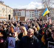 Protestas ,,&Scaron;alin rankas nuo laisvo žodžio&ldquo;