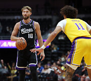 Domantas Sabonis (&bdquo;Sacramento Kings&ldquo;) &ndash; 30,6 mln. JAV dolerių