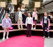 &bdquo;Vilnius Outlet&ldquo; ir modelių mokykla &bdquo;CatWalk&ldquo; surengė stilingą &bdquo;Back To School&ldquo; mados &scaron;ventę.