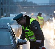 Tarptautinės Antikorupcijos dienos i&scaron;vakarėse Vilniuje surengta akcija &bdquo;Ky&scaron;is i&scaron;purvina&ldquo;