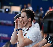 Lietuvos plaukikai startavo estafetėje 4 po 50 m kompleksiniu plaukimu. Tadas Du&scaron;kinas