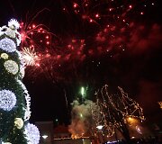 Palanga jau pasipuo&scaron;ė Kalėdų spalvomis