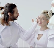 &bdquo;Baby blue&ldquo; dainos vaizdo klipo filmavimo akimirka