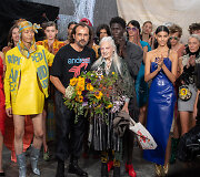 &bdquo;Vivienne Westwood&ldquo; 2022 m. pavasario ir vasaros kolekcijos pristatymas