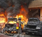 Užminuoto automobilio sprogimo padariniai Beirute