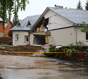 Pasvalyje atsivėrusi smegduobė užpilta moliu