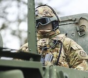 Tankai &bdquo;M1A2 Abrams&ldquo; ir kita technika važiavo i&scaron; Ruklos į Pabradę