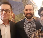 Artūras Tere&scaron;kinas su &scaron;irdies draugu Vlad ir draugu Gilbert